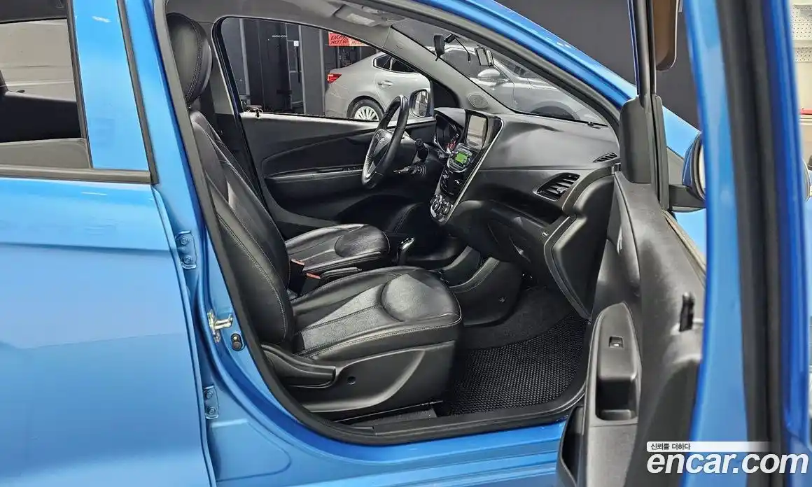 Chevrolet Spark 2016 1.0 Автомат в Москве № 39399, фото 17