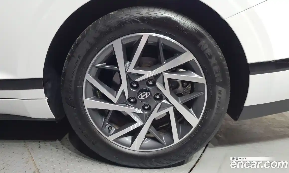 Hyundai Grandeur 2023 2.5 Автомат в Москве № 49913, фото 17