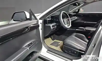 Hyundai Grandeur 2023 2.5 Автомат в Москве № 49913, миниатюра 5
