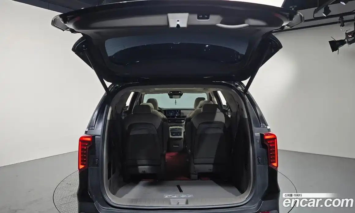 Kia Canival 2024 2.2 Автомат в Москве № 51733, фото 15