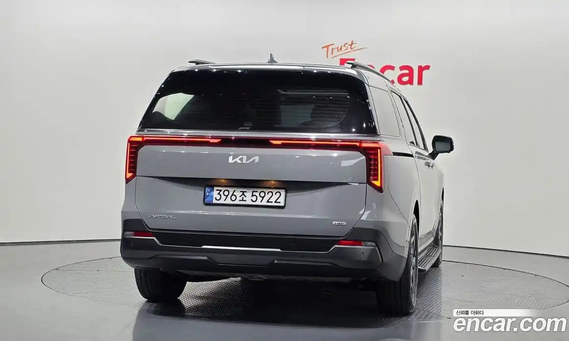 Kia Canival 2024 1.6 Автомат в Москве № 52543, фото 13