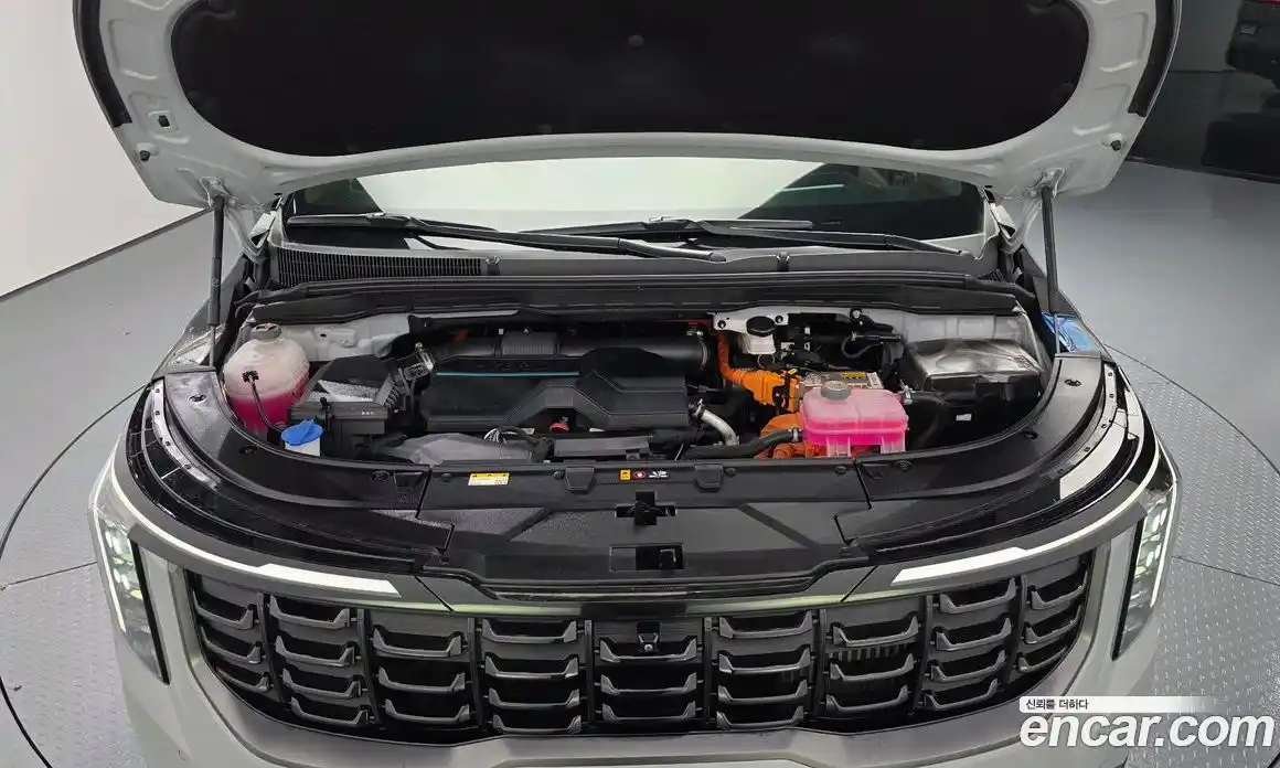 Kia Canival 2024 1.6 Автомат в Москве № 52543, фото 14