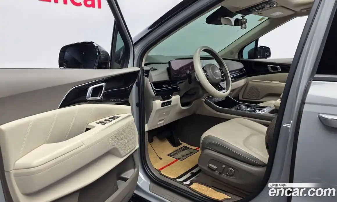 Kia Canival 2024 1.6 Автомат в Москве № 52543, фото 15