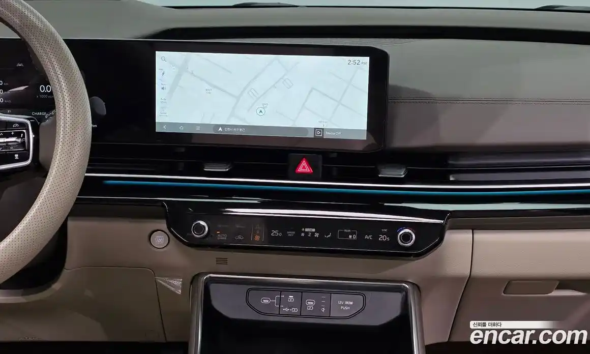 Kia Canival 2024 1.6 Автомат в Москве № 52543, фото 18