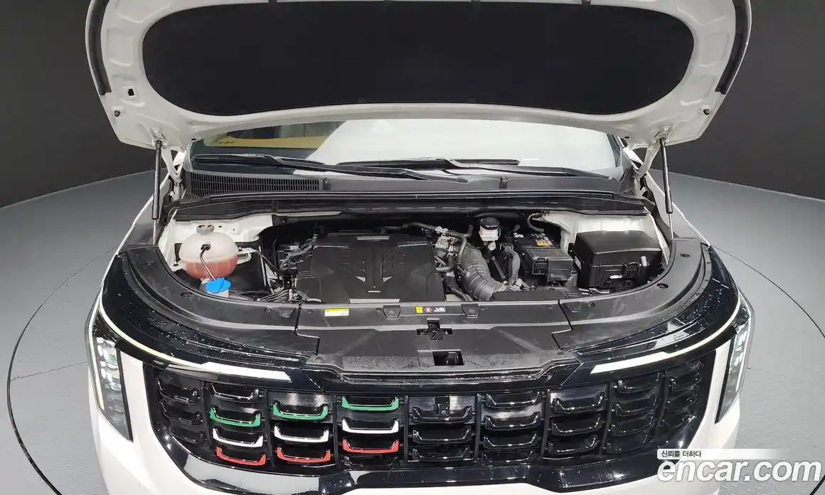 Kia Canival 2024 3.5 Автомат в Москве № 55247, фото 3