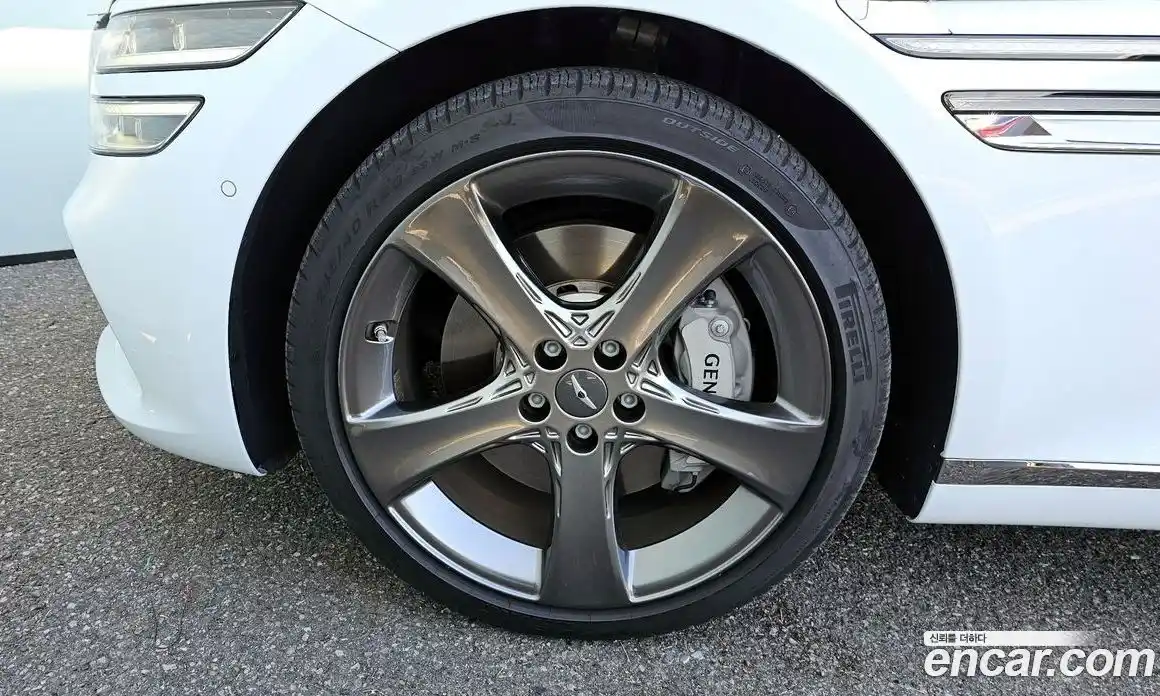 Genesis G80 2023 2.5 Автомат в Москве № 58255, фото 10