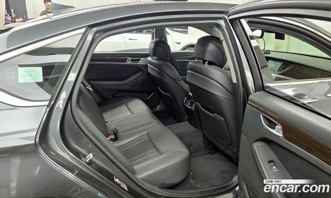 Genesis G80 2018 3.3 Автомат в Москве № 80971, фото 8