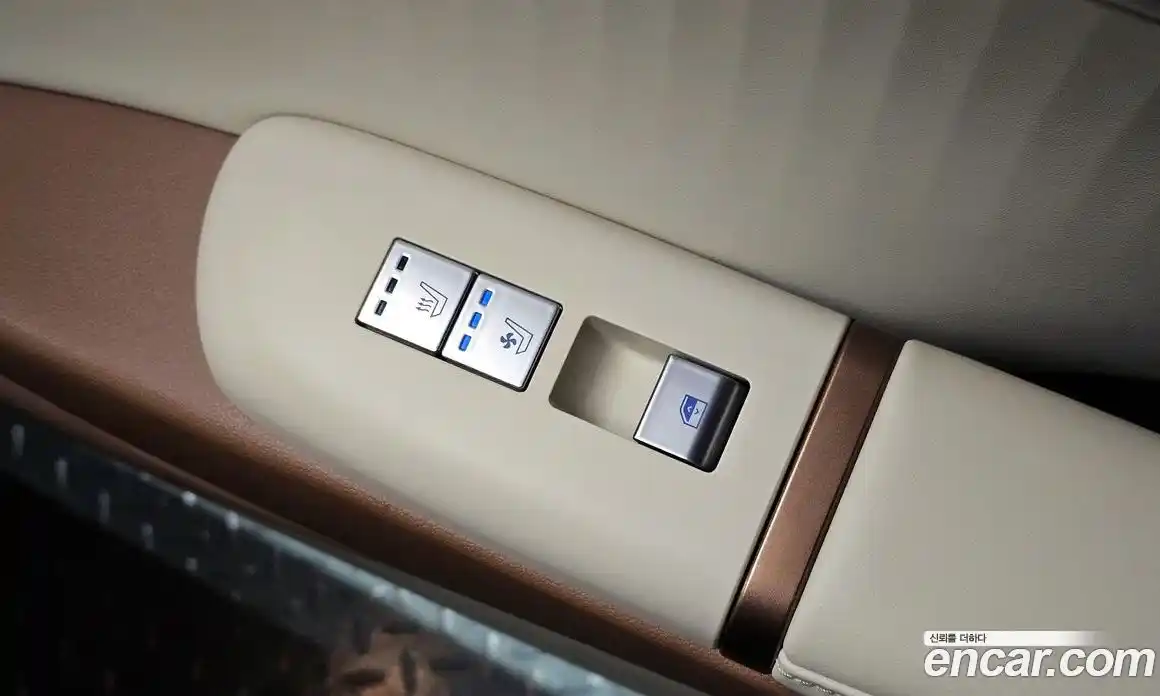 Hyundai Grandeur 2023 2.5 Автомат в Москве № 9286, фото 15