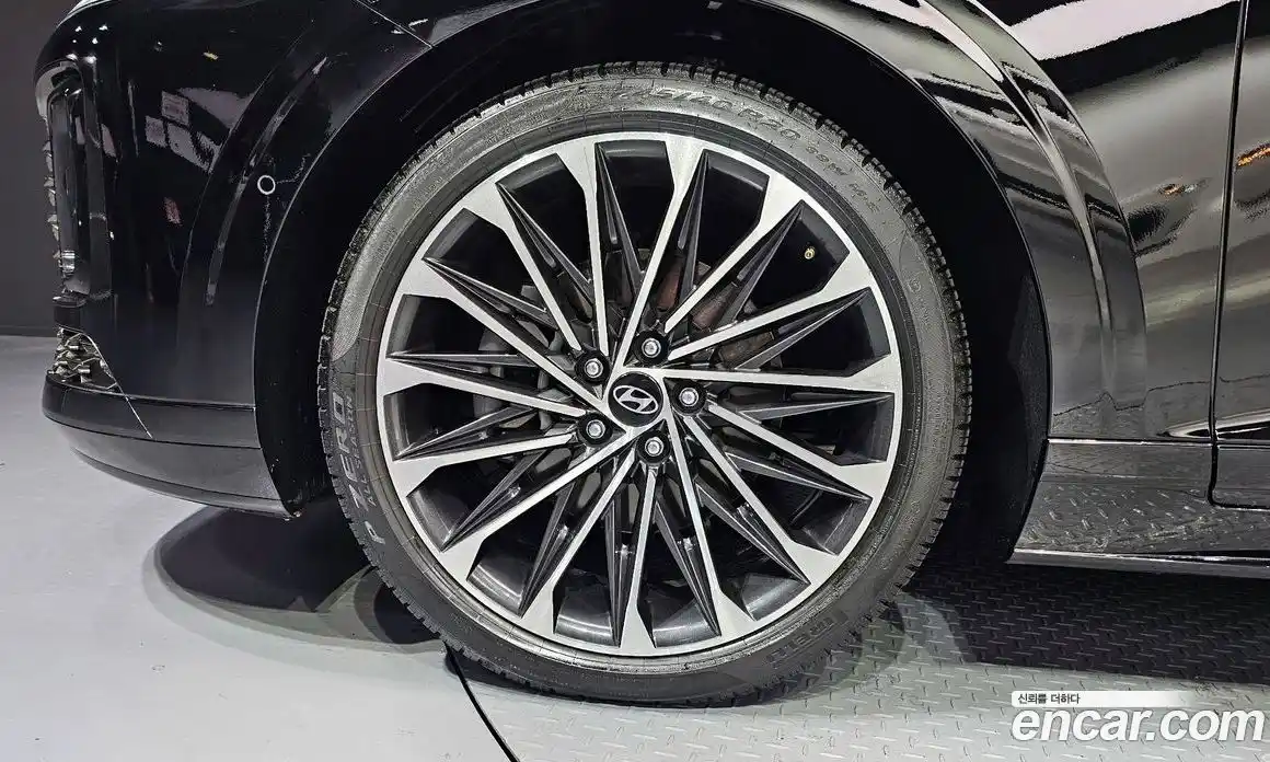 Hyundai Grandeur 2023 2.5 Автомат в Москве № 9286, фото 3