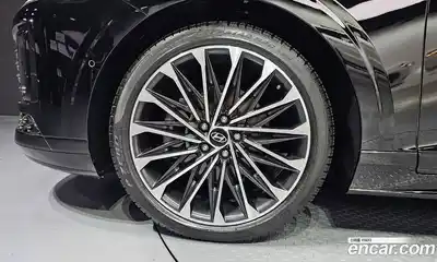 Hyundai Grandeur 2023 2.5 Автомат в Москве № 9286, миниатюра 3