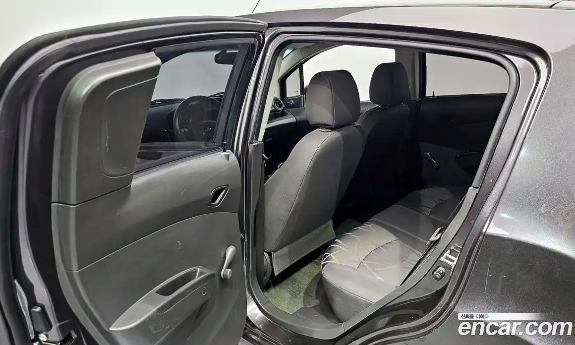 Chevrolet Spark 2014 1.0 Автомат в Москве № 99144, фото 13