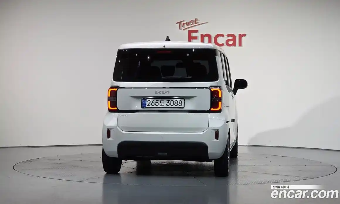 Kia Ray 2023 1.0 Автомат в Москве № 9946, фото 16