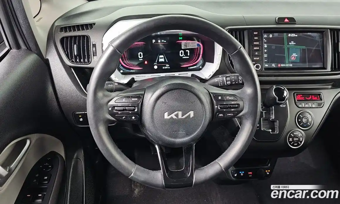 Kia Ray 2024 1.0 Автомат в Москве № 101883, фото 11