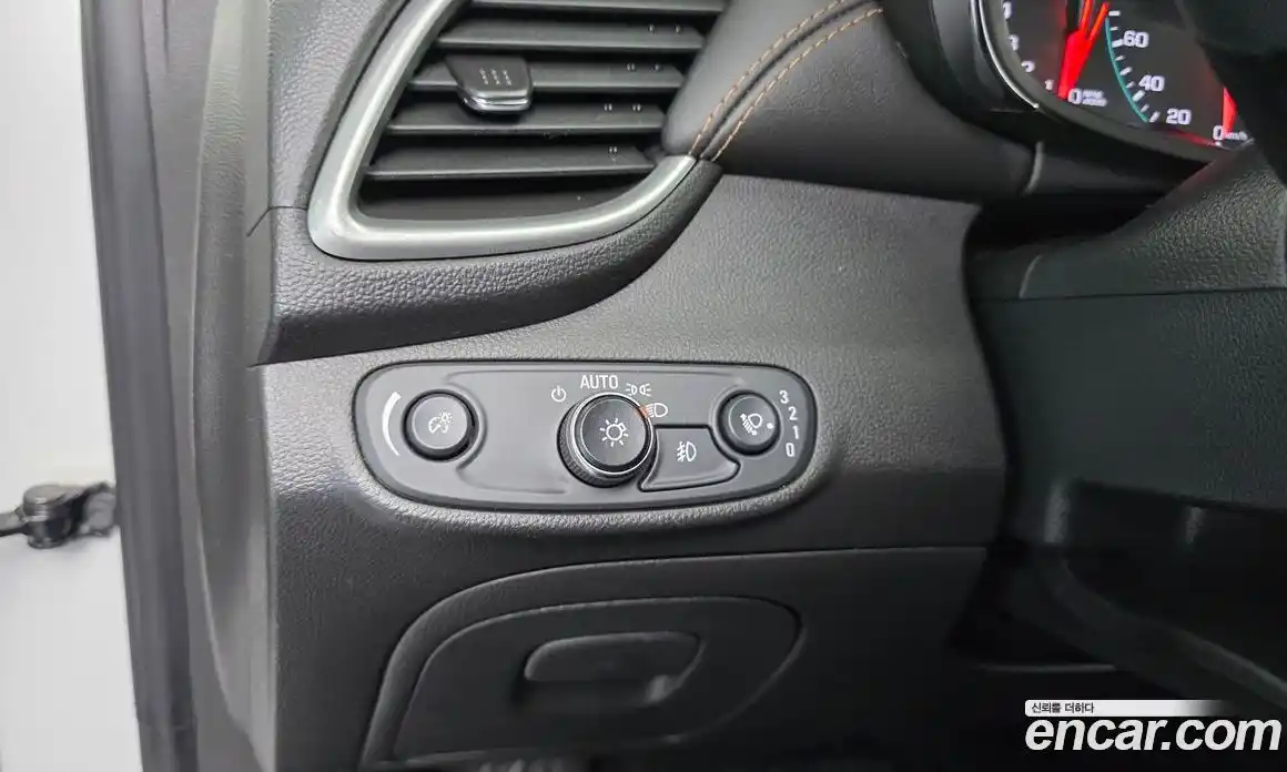 Chevrolet Trax 2019 1.4 Автомат в Москве № 103740, фото 14