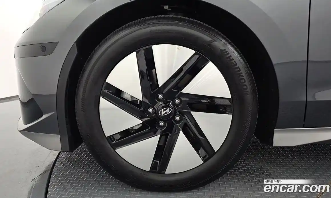 Hyundai Ioniq 6 2023 0.1 Автомат в Москве № 108669, фото 15