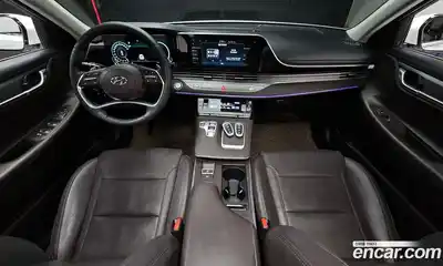 Hyundai Grandeur 2021 2.5 Автомат в Москве № 109962, миниатюра 2