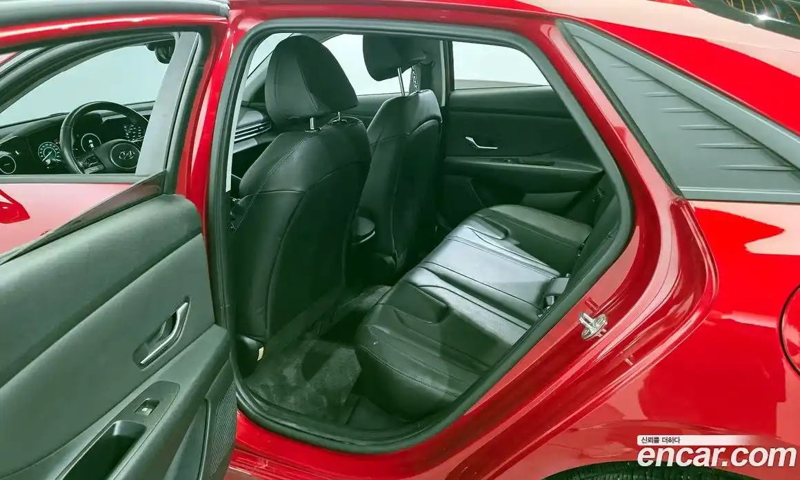 Hyundai Avante 2021 1.6 Автомат в Москве № 110698, фото 10