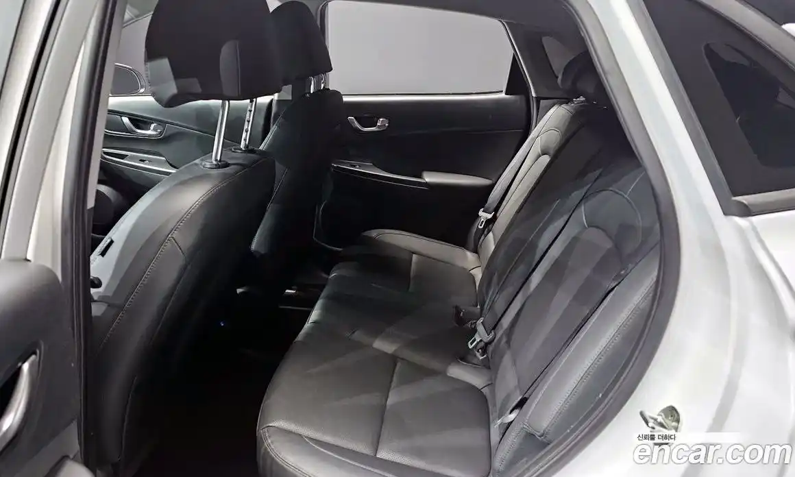 Hyundai Kona 2023 1.6 Автомат в Москве № 112137, фото 12