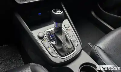 Hyundai Kona 2023 1.6 Автомат в Москве № 112137, миниатюра 3