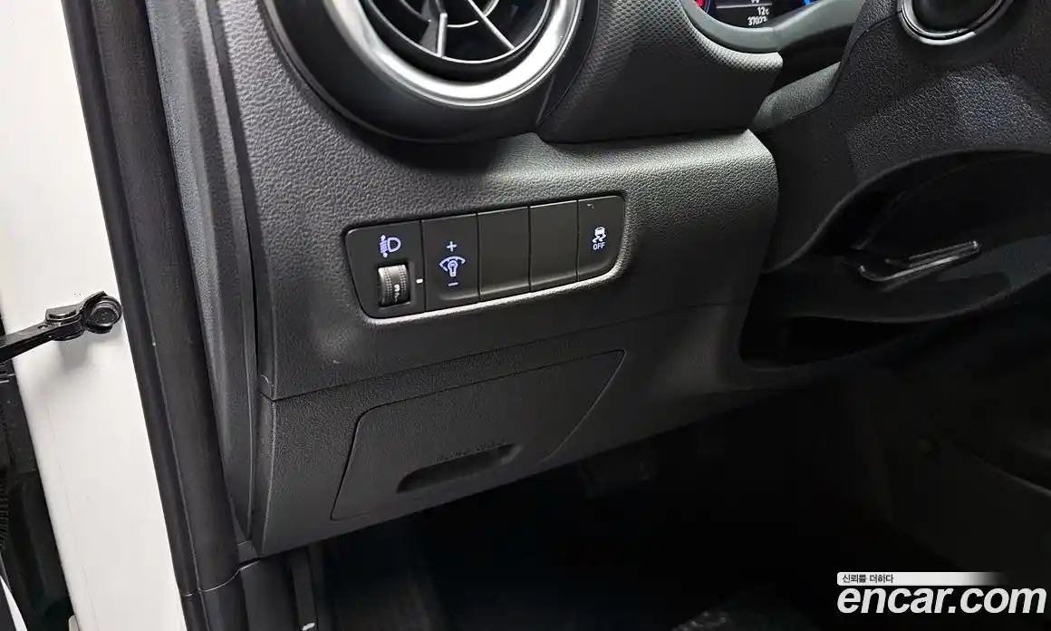 Hyundai Kona 2023 1.6 Автомат в Москве № 112137, фото 9