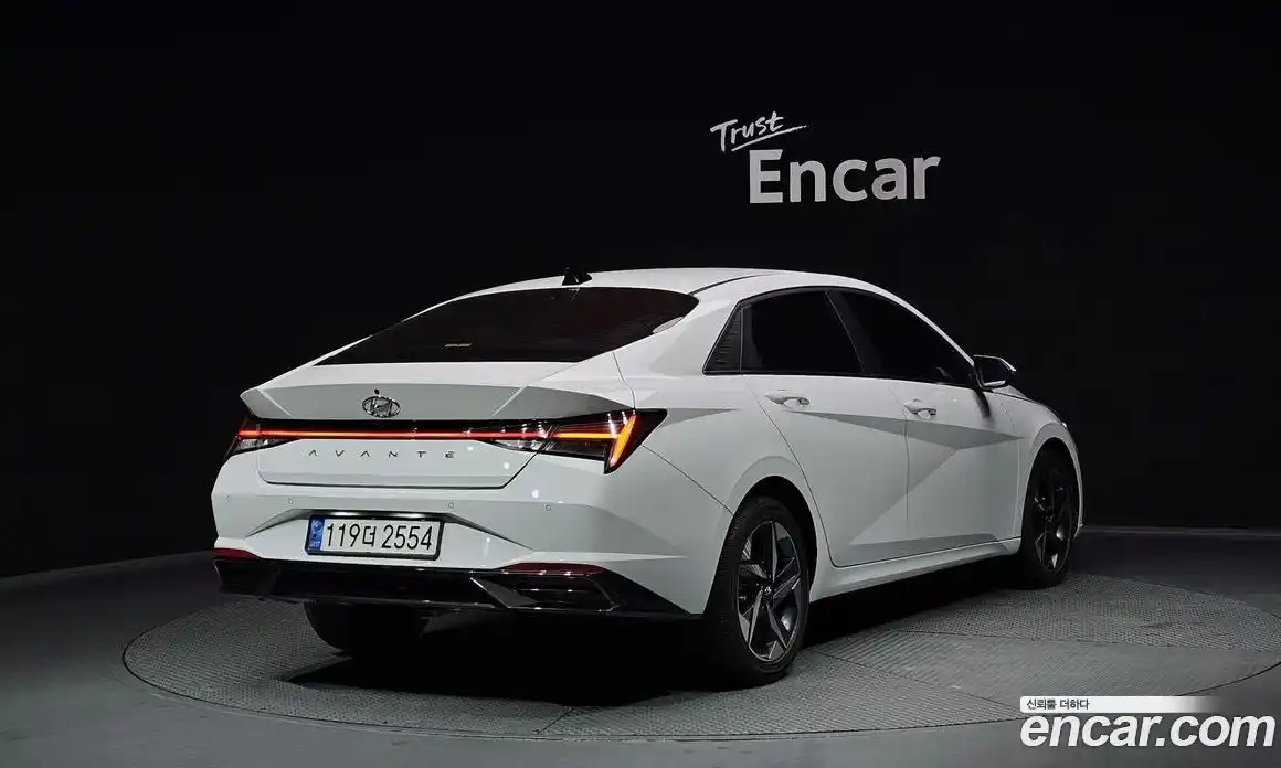 Hyundai Avante 2022 1.6 Автомат в Москве № 112476, фото 15