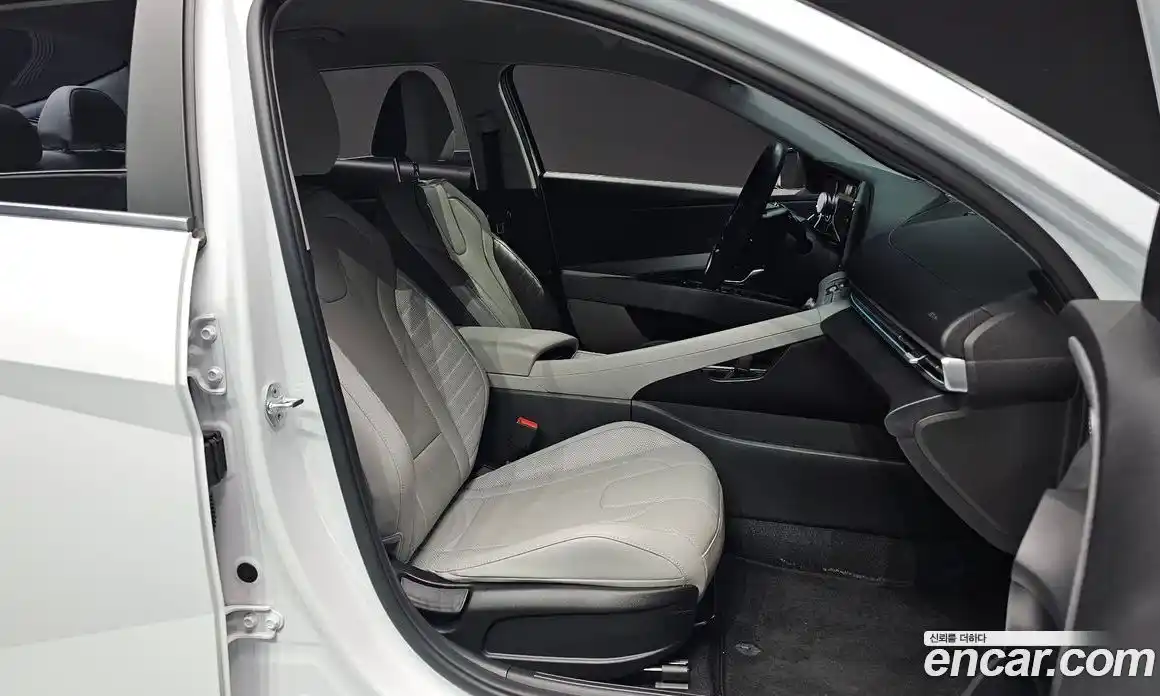 Hyundai Avante 2022 1.6 Автомат в Москве № 112476, фото 17