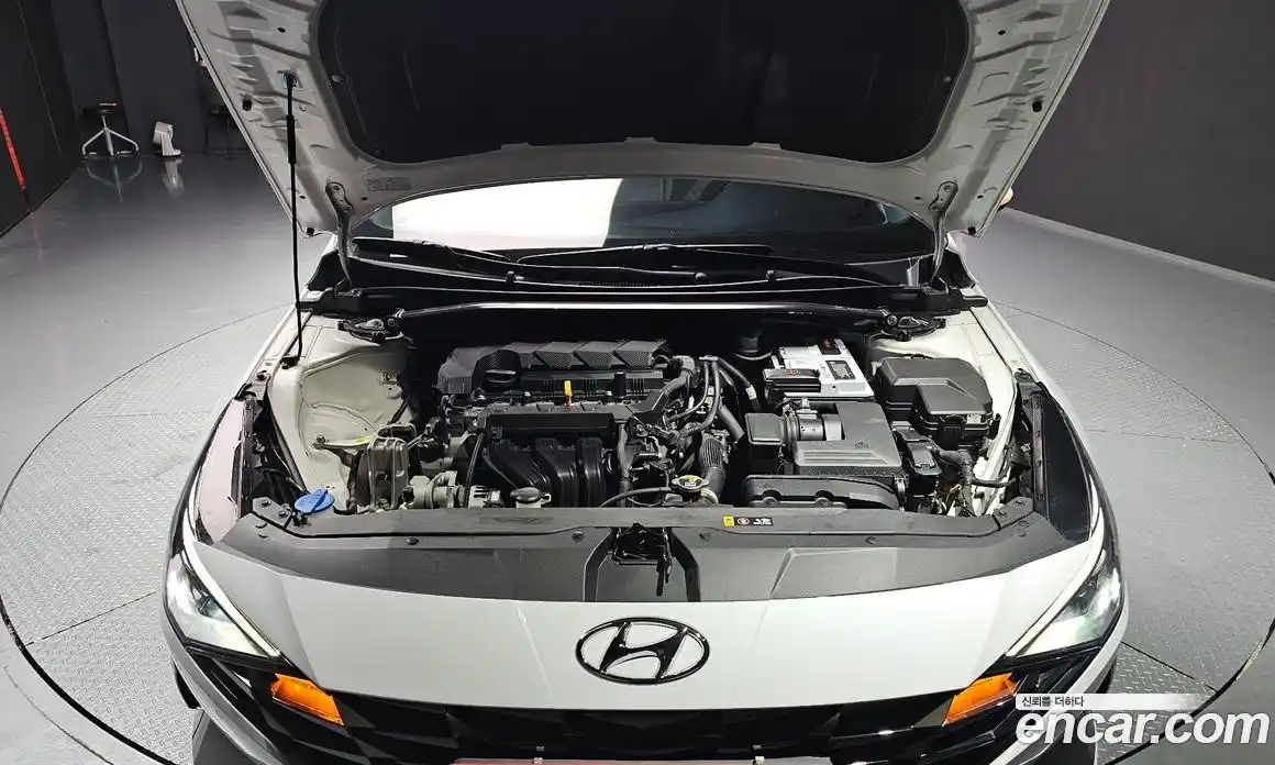 Hyundai Avante 2022 1.6 Автомат в Москве № 112476, фото 6