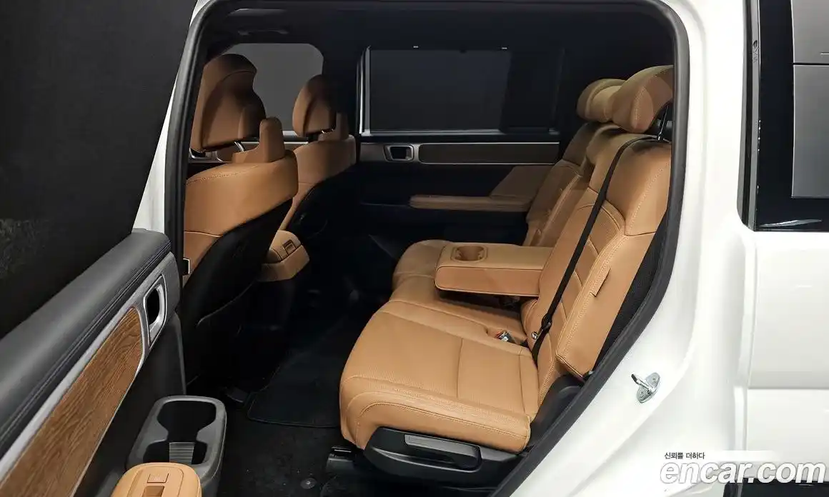 Hyundai Santa Fe 2024 2.5 Автомат в Москве № 113169, фото 9