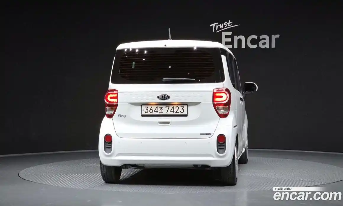 Kia Ray 2021 1.0 Автомат в Москве № 115414, фото 8