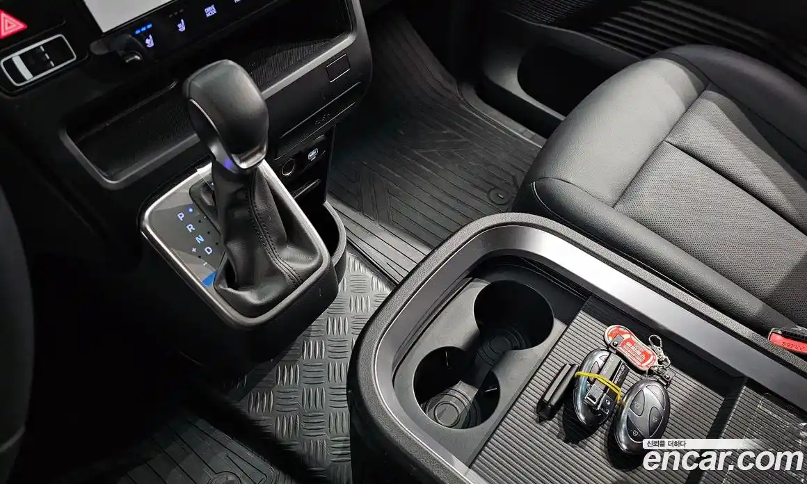 Hyundai Staria 2025 1.6 Автомат в Москве № 119653, фото 17