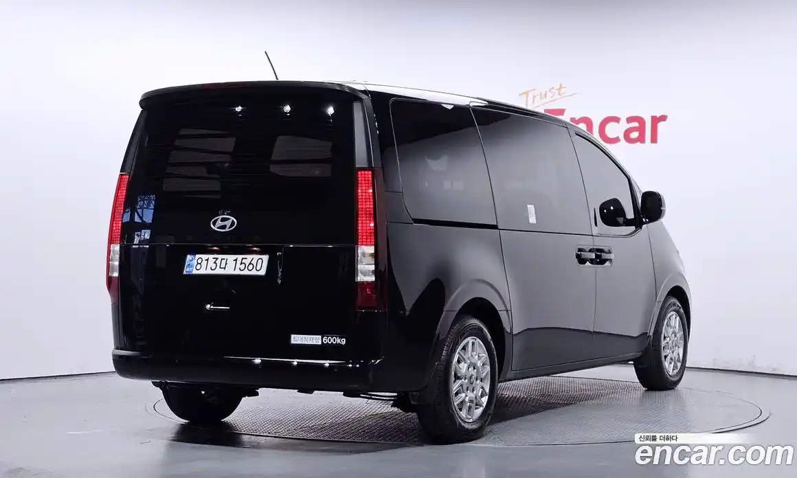 Hyundai Staria 2025 1.6 Автомат в Москве № 119653, фото 5