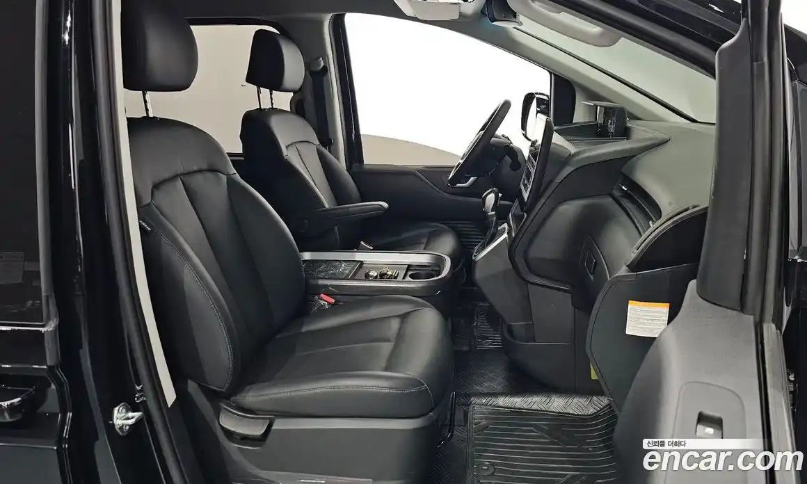 Hyundai Staria 2025 1.6 Автомат в Москве № 119653, фото 6