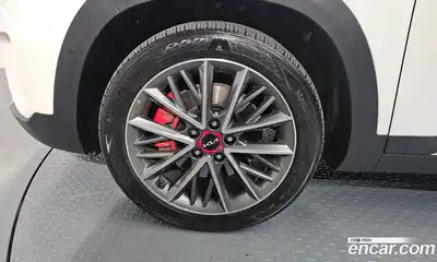 Kia Seltos 2023 1.6 Автомат в Москве № 120643, миниатюра 10