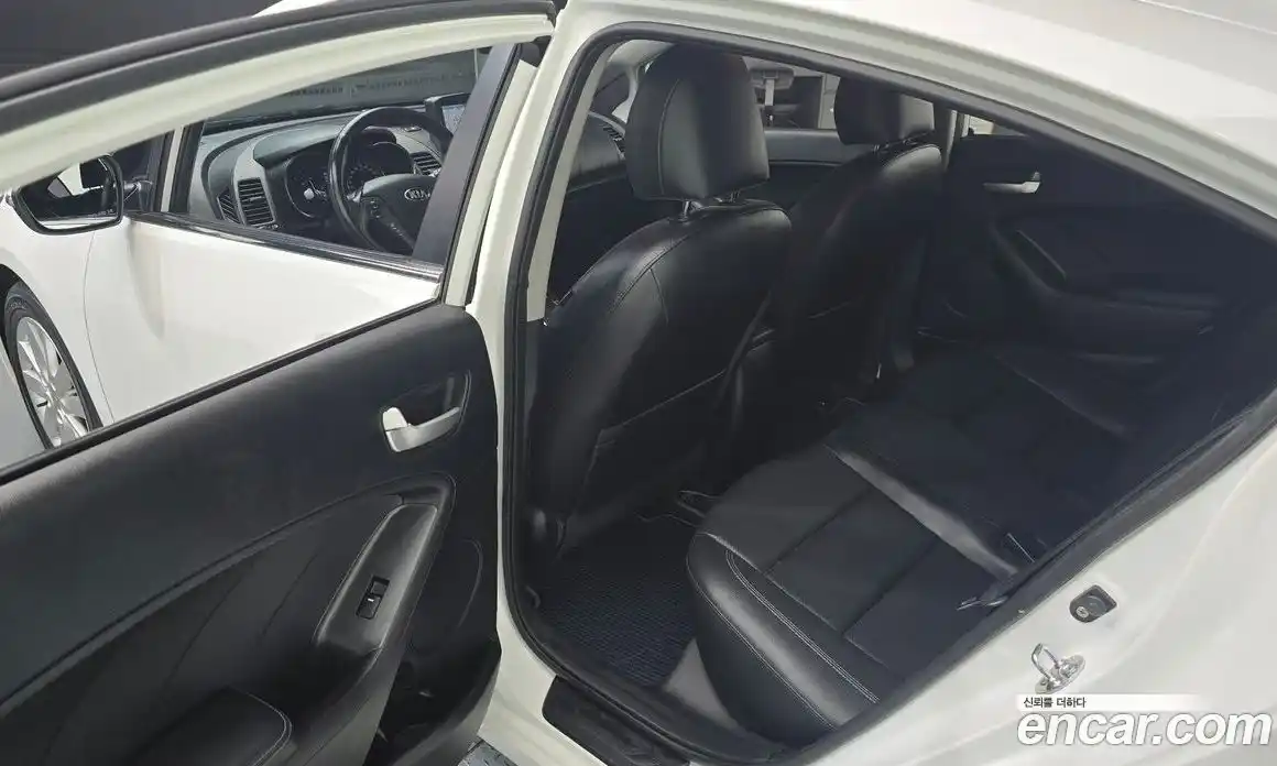 Kia K3 2013 1.6 Автомат в Москве № 121361, фото 12