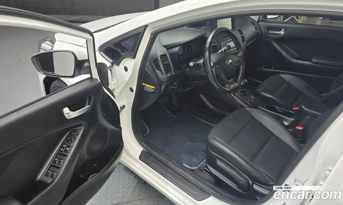 Kia K3 2013 1.6 Автомат в Москве № 121361, фото 8