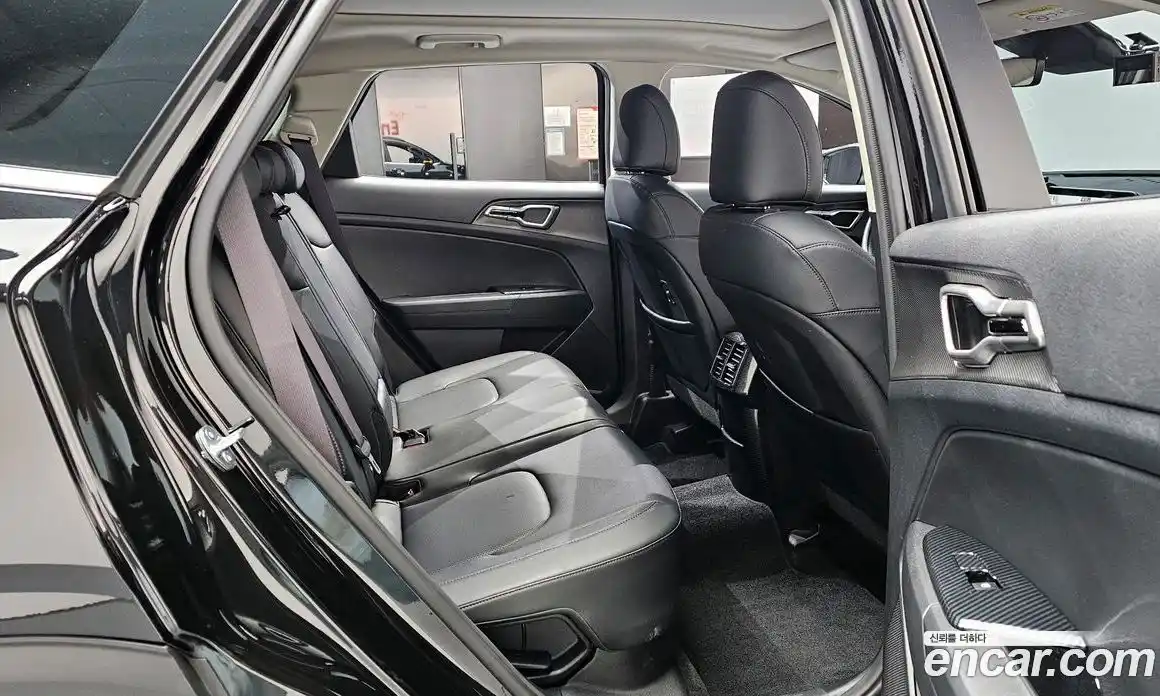 Kia Sportage 2023 1.6 Автомат в Москве № 122044, фото 17