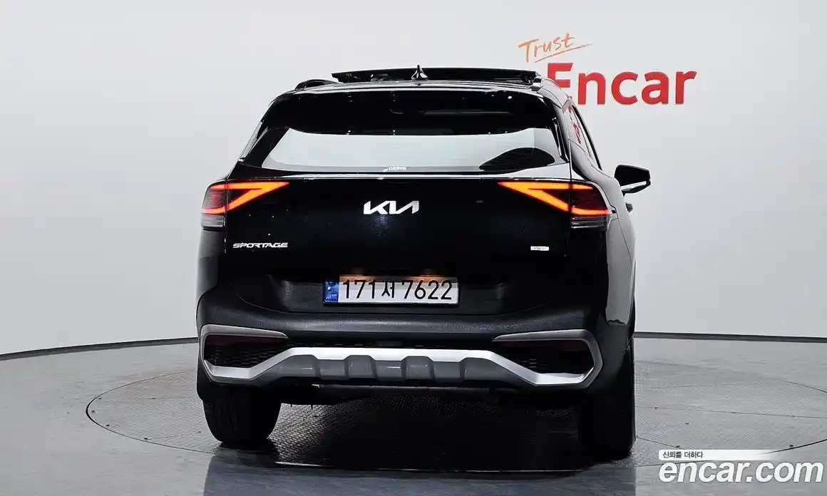 Kia Sportage 2023 1.6 Автомат в Москве № 122044, фото 4