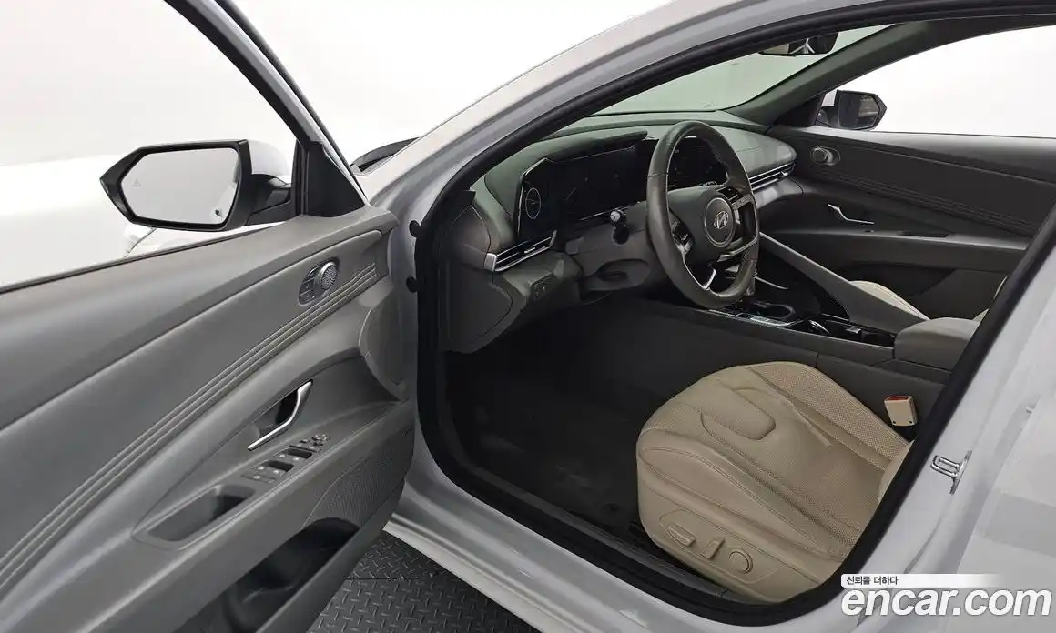 Hyundai Avante 2024 1.6 Автомат в Москве № 126106, фото 15