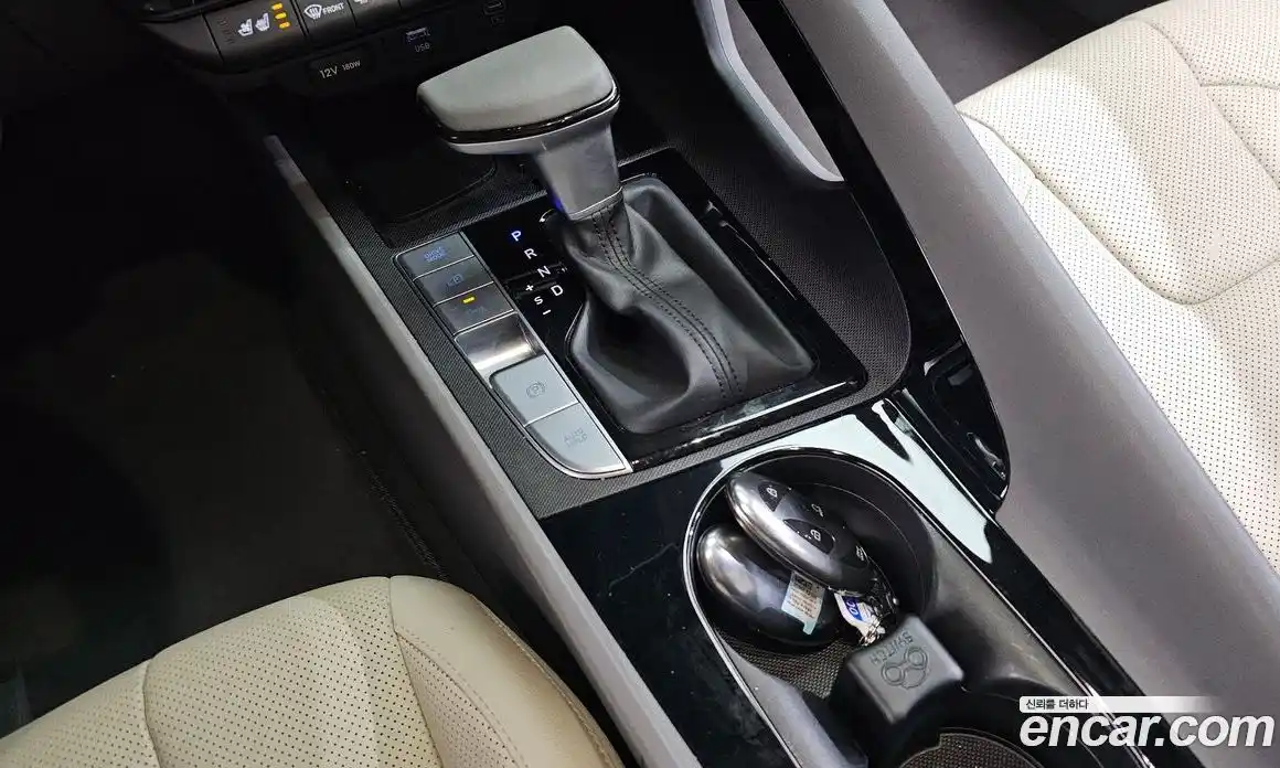 Hyundai Avante 2024 1.6 Автомат в Москве № 126106, фото 3