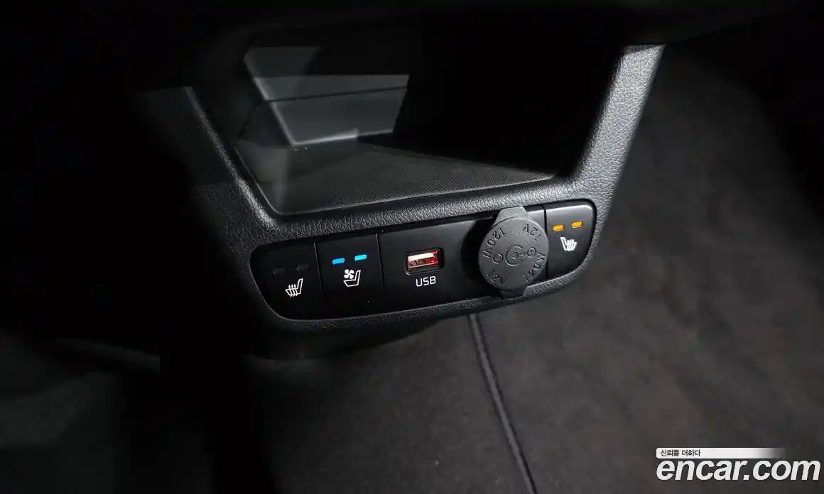 Kia Ray 2023 1.0 Автомат в Москве № 128559, фото 20