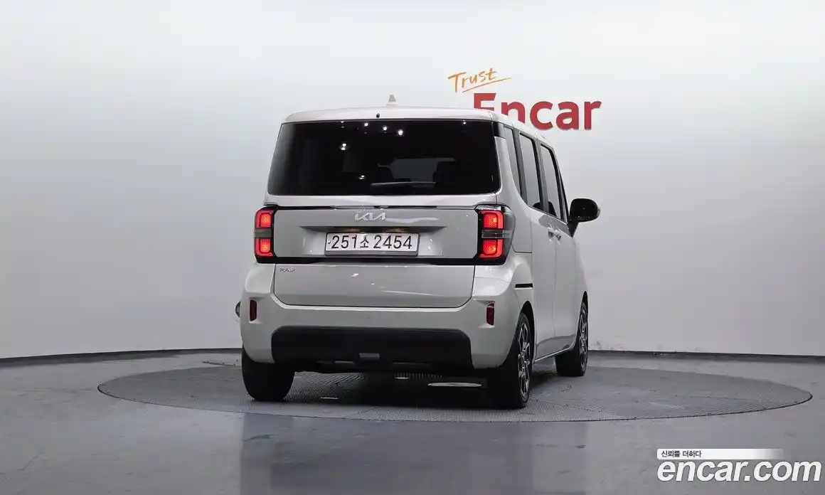 Kia Ray 2023 1.0 Автомат в Москве № 128559, фото 8