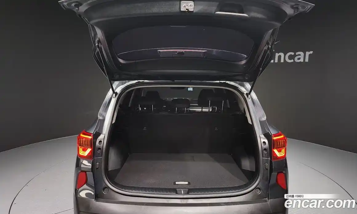 Kia Seltos 2023 1.6 Автомат в Москве № 128828, фото 13