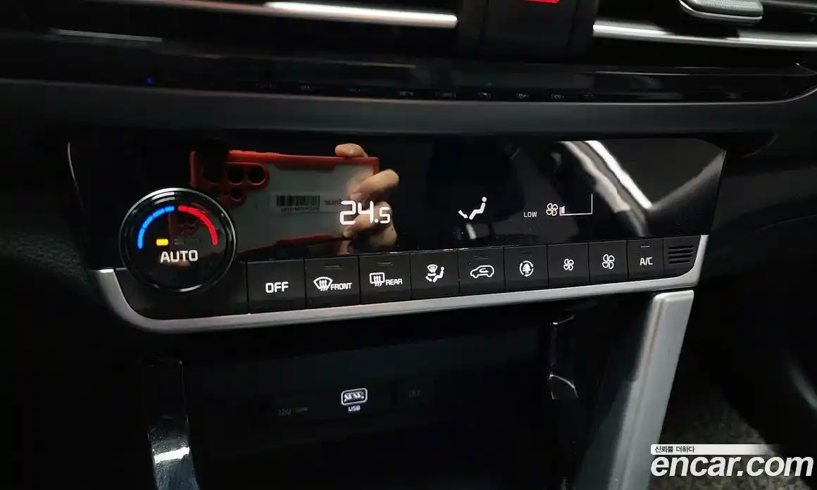 Kia Seltos 2022 1.6 Автомат в Москве № 131834, фото 12