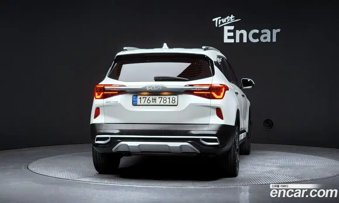 Kia Seltos 2022 1.6 Автомат в Москве № 131834, фото 13