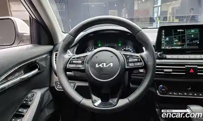 Kia Seltos 2022 1.6 Автомат в Москве № 131834, миниатюра 3