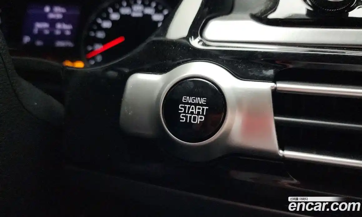 Kia Seltos 2022 1.6 Автомат в Москве № 131834, фото 9