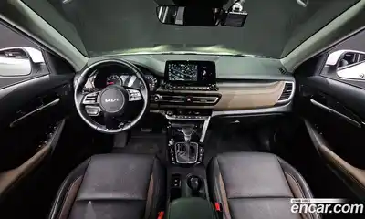 Kia Seltos 2023 1.6 Автомат в Москве № 132377, миниатюра 11