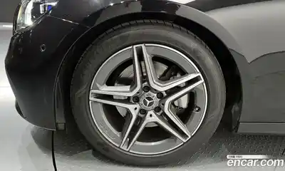 Mercedes-Benz E-Class 2023 2.0 Автомат в Москве № 137688, миниатюра 4