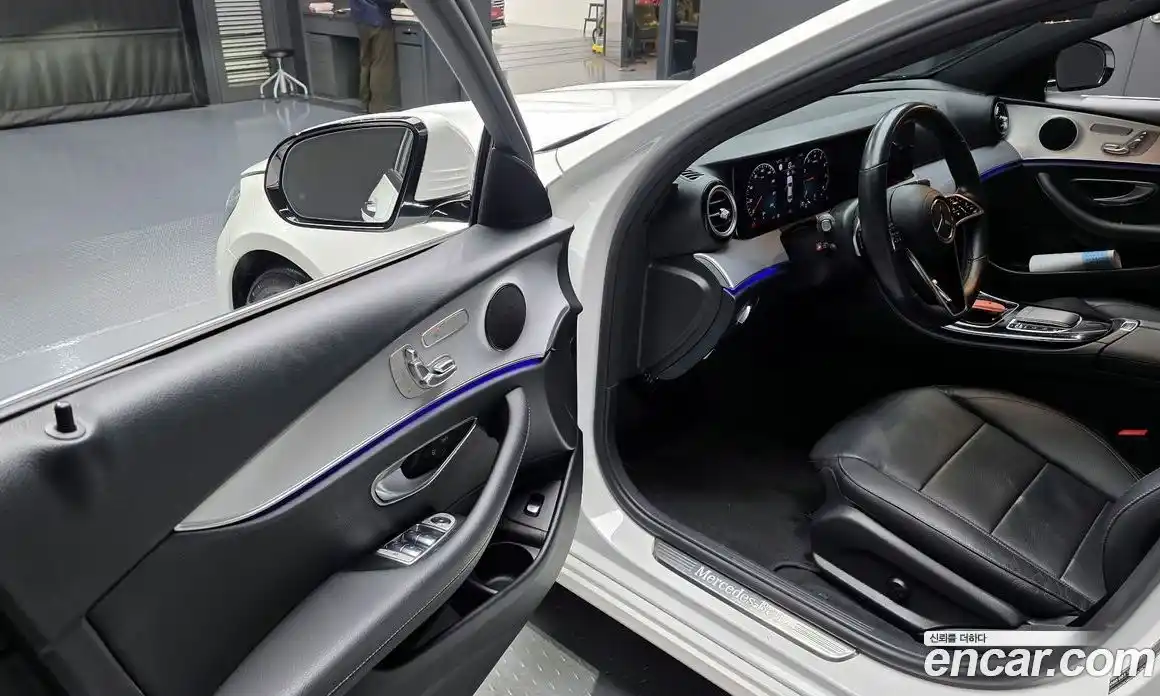 Mercedes-Benz E-Class 2021 2.0 Автомат в Москве № 150809, фото 18