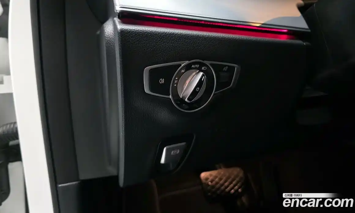 Mercedes-Benz E-Class 2021 2.0 Автомат в Москве № 150809, фото 3